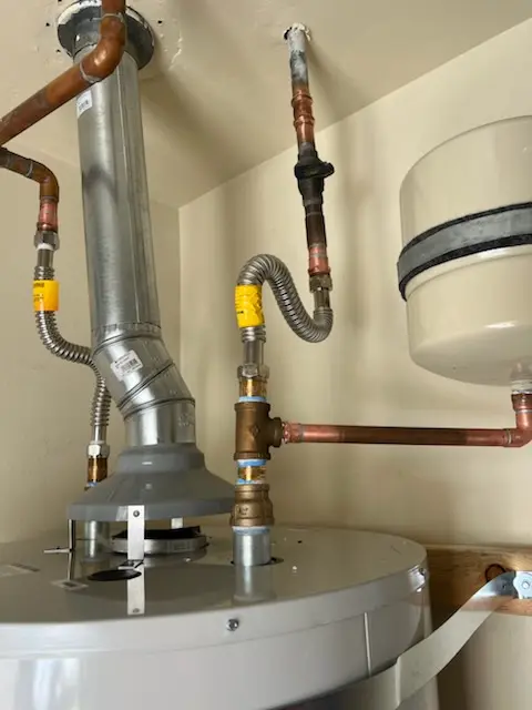 Water heater installation and plumbing repair in Boulevard Gardens